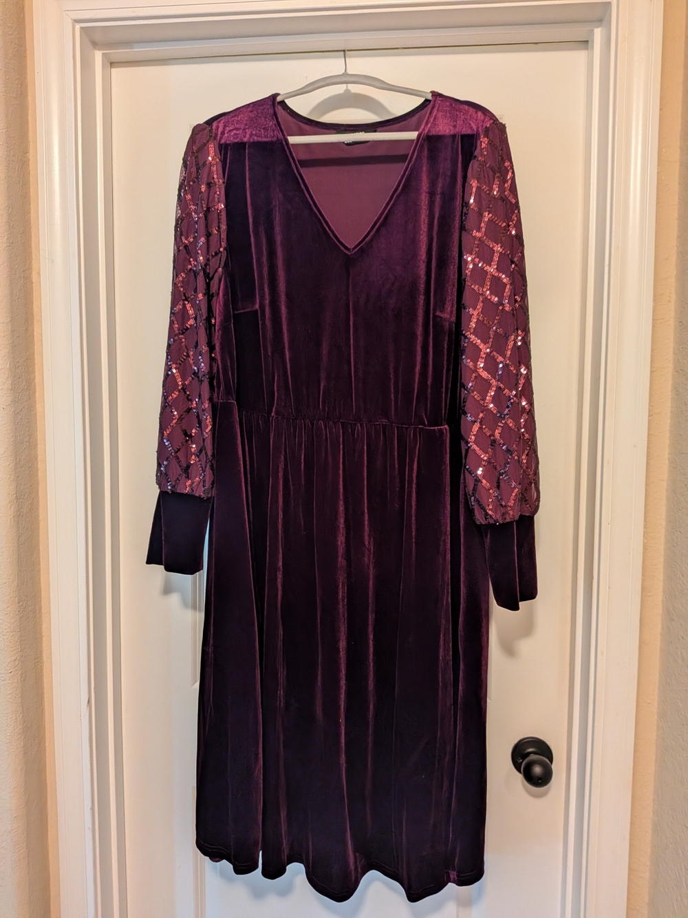 BloomChic Plum Velvet Midi Dress with Sequin Mesh Sleeves